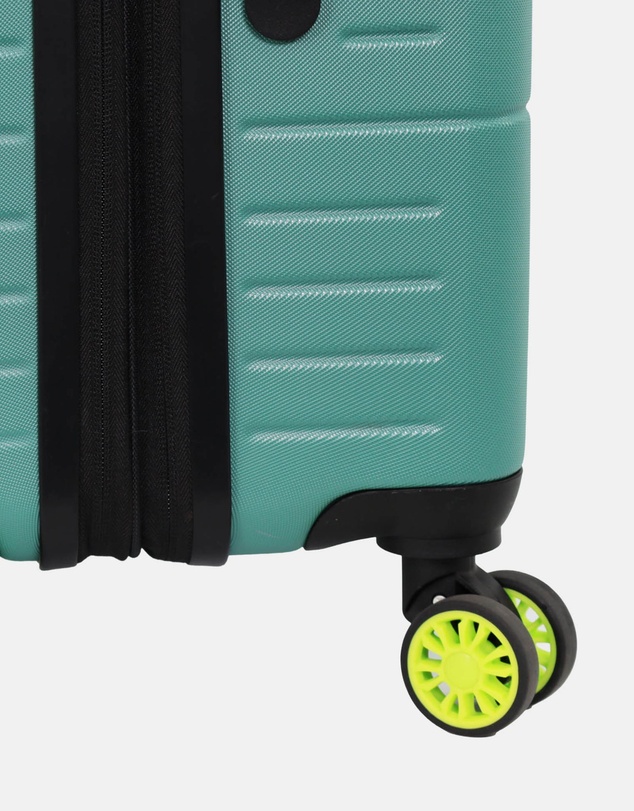 Reebok - Reebok Wanderer 67cm MEDIUM Hard Shell Suitcase