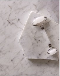 IKOU - Crystal Quartz Facial Roller