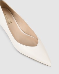 Verali - Lucy Kitten Heel Pumps