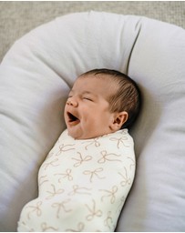 Kynd Baby - Large Stretchy Swaddle in Ivory Bow