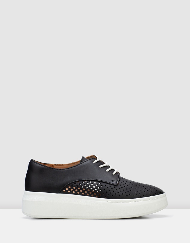 Rollie - Derby City Punch Shoe