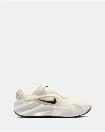 Nike - Aura Edge - Women's