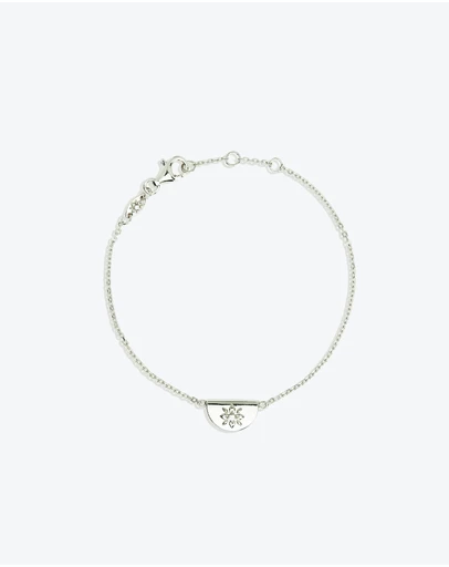 By Charlotte - Silver Lotus Bracelet