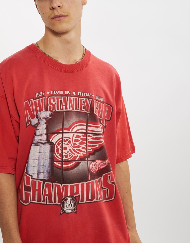 Vintage by The Real Deal - Pre Loved - 1998 NHL Detroit Red Wings Tee