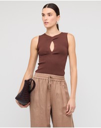 Staple the Label - ARDEN CUTOUT KNIT TOP CHOCOLATE