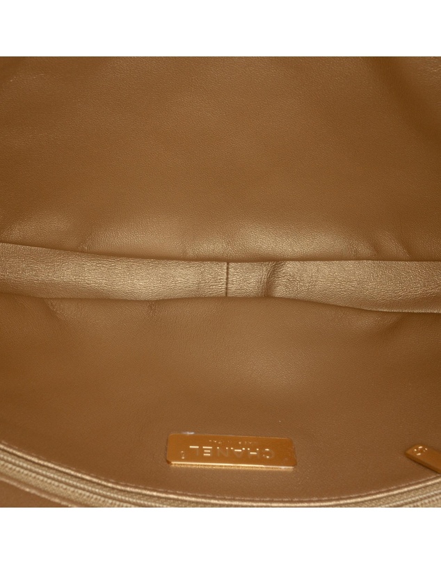 Pre-Loved by Azura Reborn - Pre-Loved Quilted Lambskin All About Chains Hobo