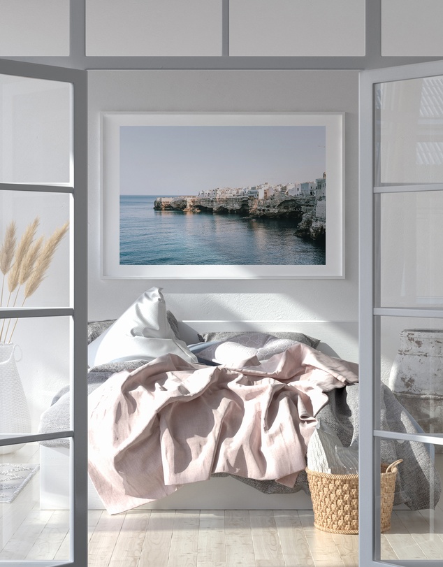 LEGGERA - Whitewashed Puglia Coastline Print