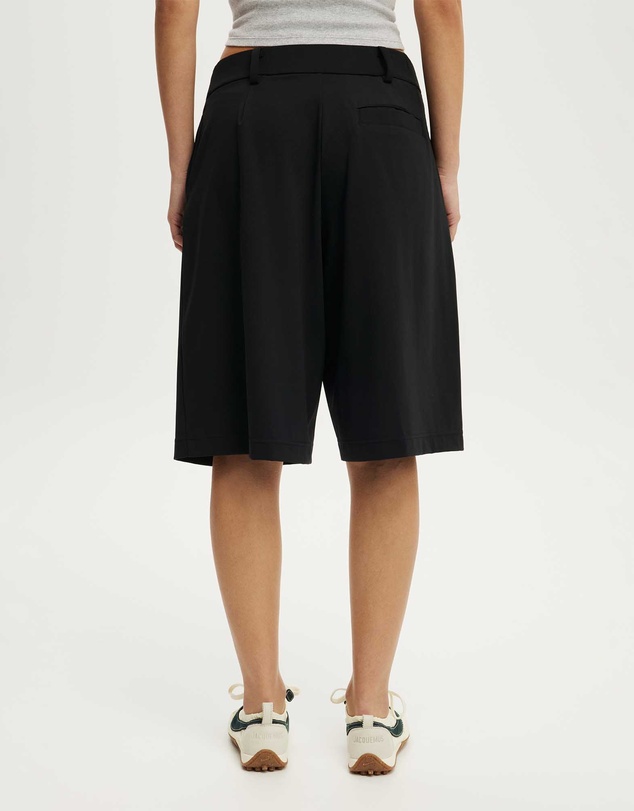 Cotton On Body Active - Stretch Pleat Bermuda Short