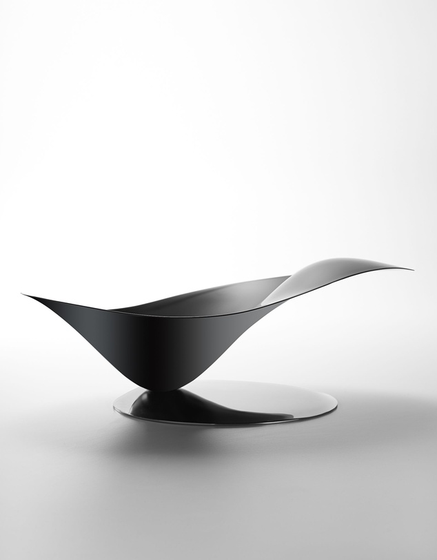Bugatti - Petalo Fruit Bowl - Black