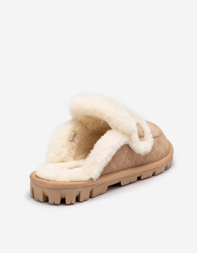 Ozwear Connection Uggs - UGG Violet Matelassé Shearling Slipper (Elastic Logo, Detachable Feature)