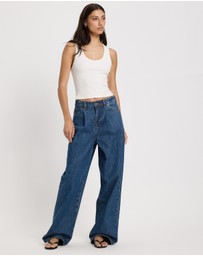 Calli - Pleat Wide Jeans