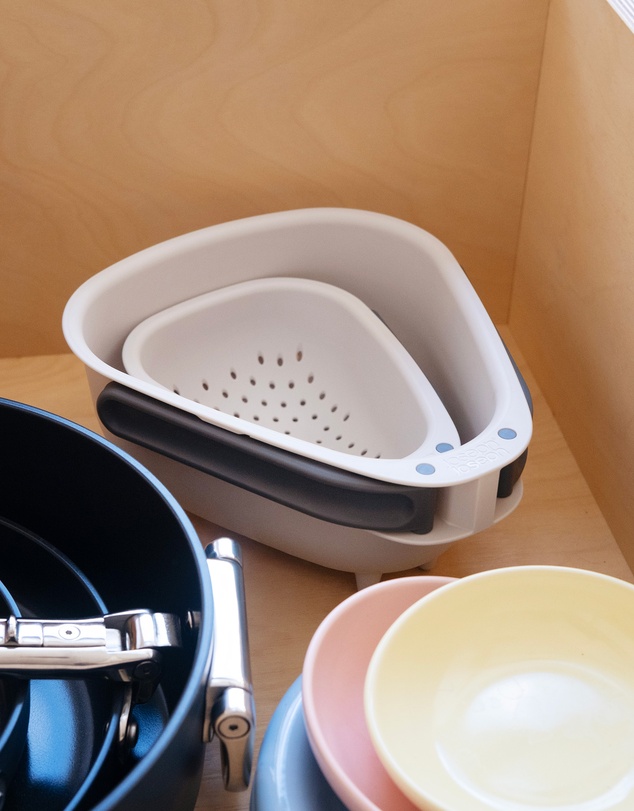 Joseph Joseph - Droplet Mini Compact Colander with Folding Handles