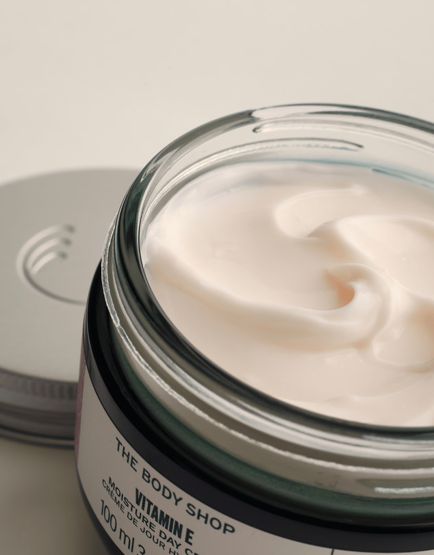 The Body Shop - Vitamin E Moisture Day Cream 100ml