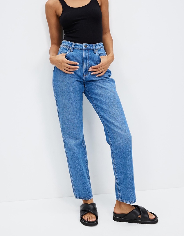 Wrangler - Claudia Hi Straight Jeans