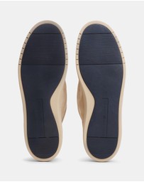 Tommy Hilfiger - Modern Light Suede Moc Toe Shoes - Men's