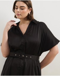 Atmos&Here Curvy - Margot Satin Short Sleeve Midi Dress