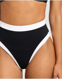 JETS - High Waist High Leg Pants