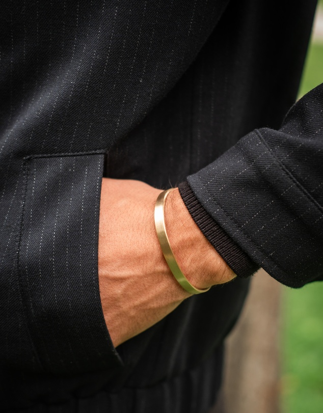 Kuzzoi - ICONIC EXCLUSIVE - Polished Cuff Bracelet in Gold-Plated 925 Sterling Silver