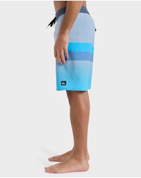 Quiksilver - Mens Surfsilk Straight 18