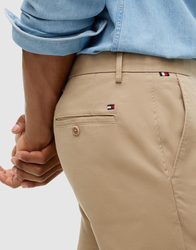 Tommy Hilfiger - 1985 Denton Pima Cotton Chinos