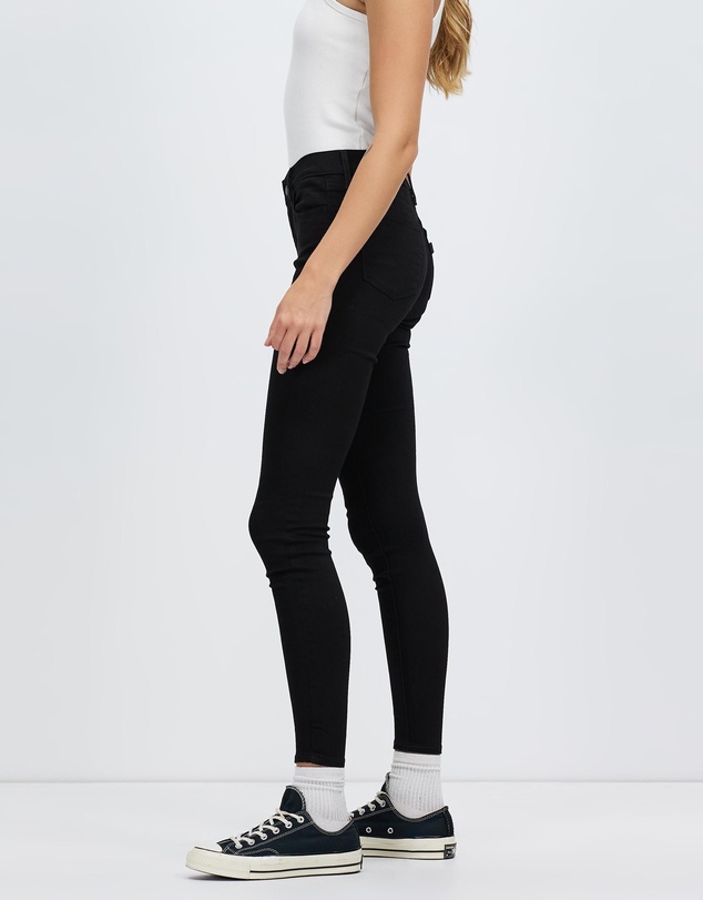 Levi's - 710 Super Skinny Jeans