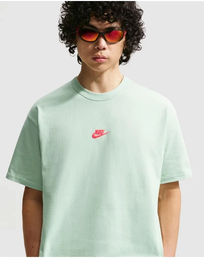 Nike - Nike Sportswear Premium Essentials T-Shirt
