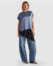 Decjuba - AnnMaree Satin Tee