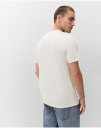 UNISON - Classic Crew Neck T Shirt