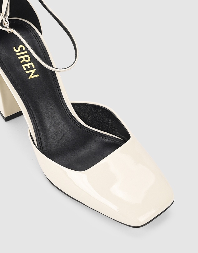 Siren - Travis Closed Toe Block Heels