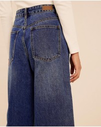 AERE - Mid-Rise Barrel Leg Jeans