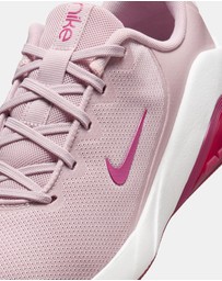 Nike - Zoom Bella 7 - Women's