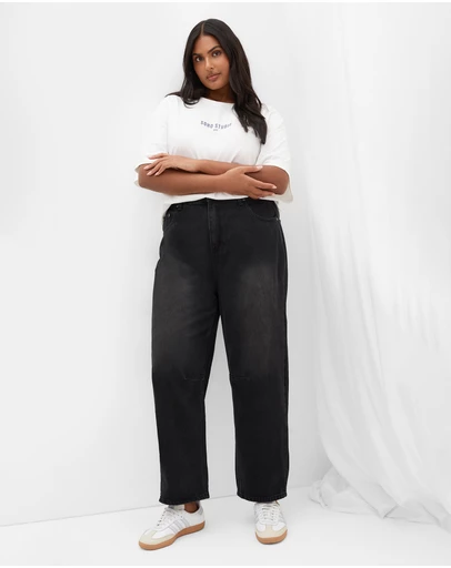 City Chic - Plus size Harley Fit Brooke Barrel Leg Jean - black wash
