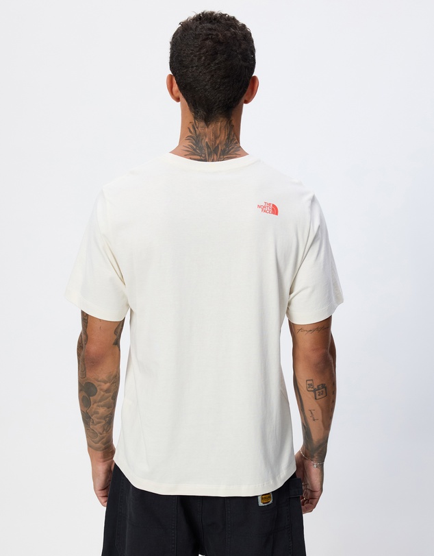The North Face - Essential Mountain Relaxed Short Sleeve Graphic Tee