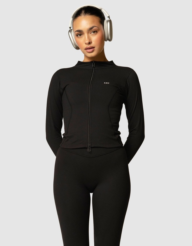 437 - The Curve Jacket