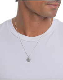 Kuzzoi - ICONIC EXCLUSIVE - Necklace Men Plate Pendant Basic Hammered in 925 Sterling Silver