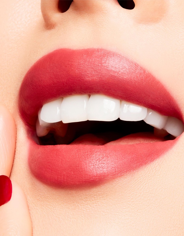 MAC - Velvet Blur Slim Stick Lipstick