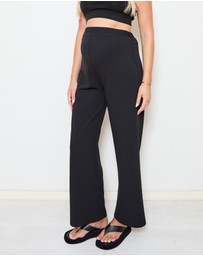 Soon Maternity - Pull-On Wide Leg Pants (Cropped)