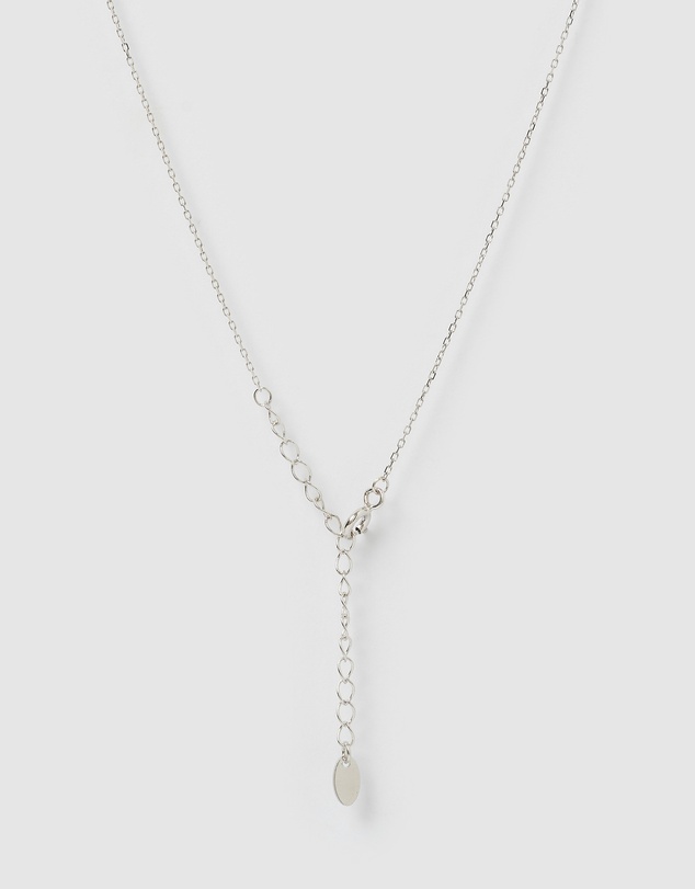 Izoa - Delicate Freshwater Pearl Necklace