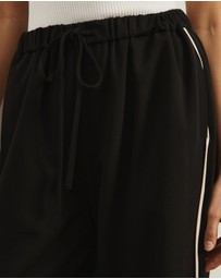 Atmos&Here - Zuma Contrast Piping Pants