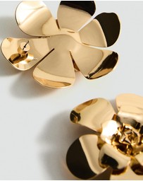 M.N.G - Camelia Earrings