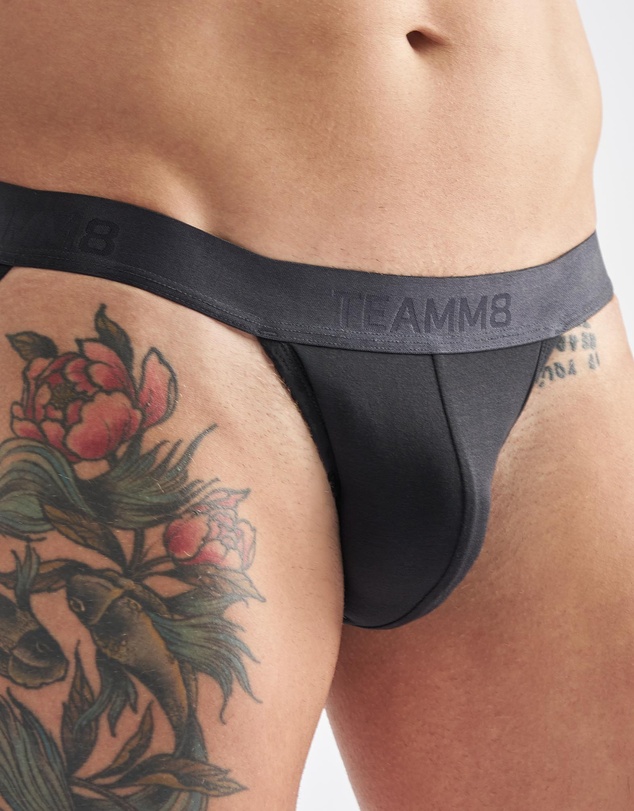 TEAMM8 - Reign Sports Brief