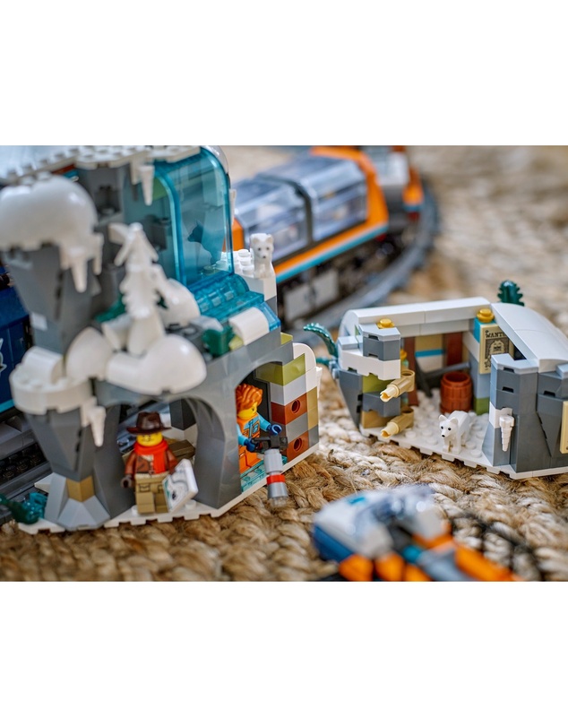 LEGO - 60470 Explorers' Arctic Polar Express Train