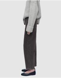 COS - Arch Tapered Jeans
