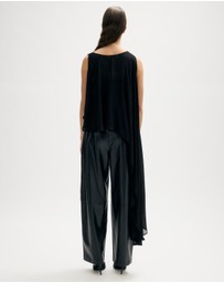Minima Esenciales - Lowen Overlay Top