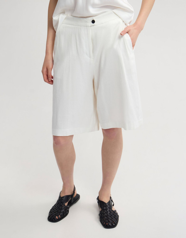 Oxford - Tyra Linen Blend Short