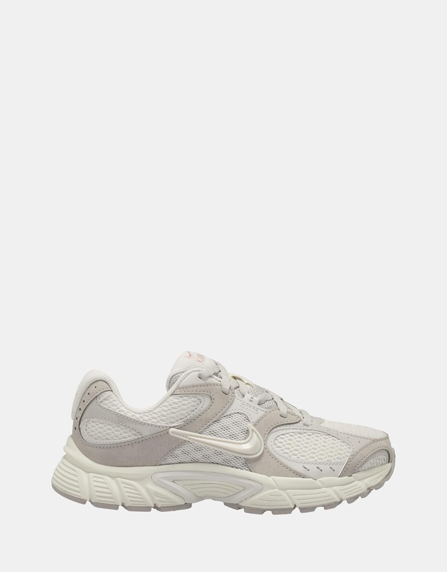 Nike - V5 RNR Makeup - Women's