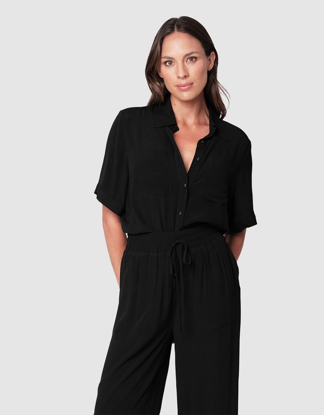 UNE PIECE - Short Sleeve Button-Up Shirt