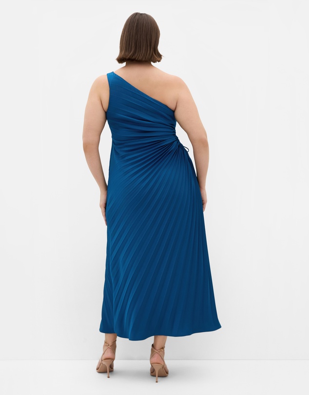 City Chic - Aliza Pleat Maxi Dress