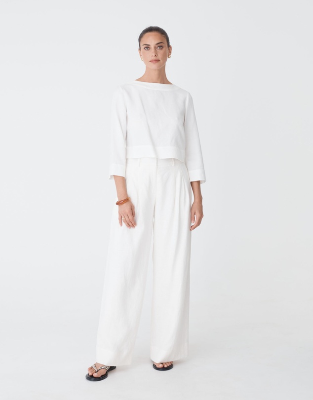 Forcast - Emma Button Back Linen Top