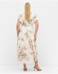 City Chic - Demure Floral Maxi Dress